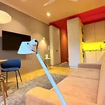 Trendy, Creative&charming Meet Hip&central *