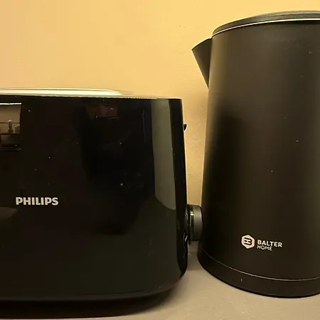 Trendy, Creative&charming Meet Hip&central