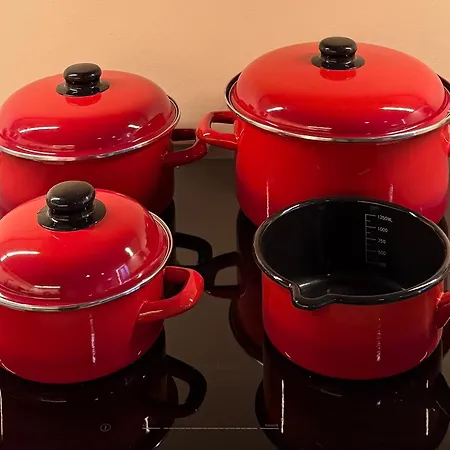 Trendy, Creative&charming Meet Hip&central *