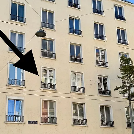 Trendy, Creative&charming Meet Hip&central *