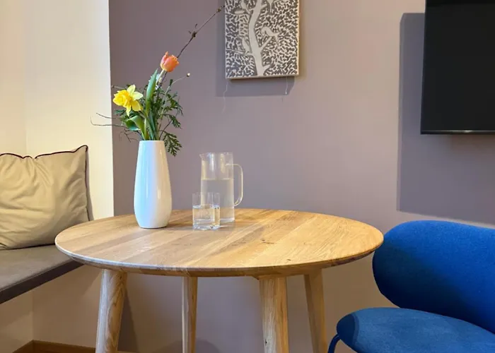 Trendy, Creative&charming Meet Hip&central Apartment